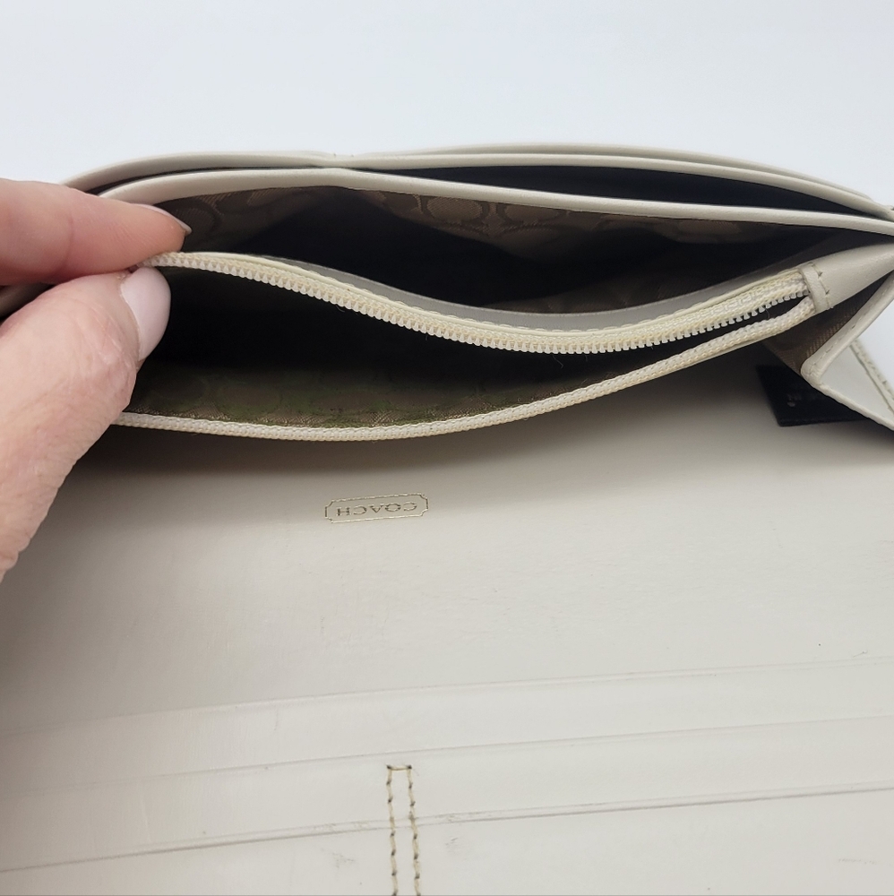 Coach Polished Calfskin Slim Envelope Wallet 8618 - Picture 10 of 16